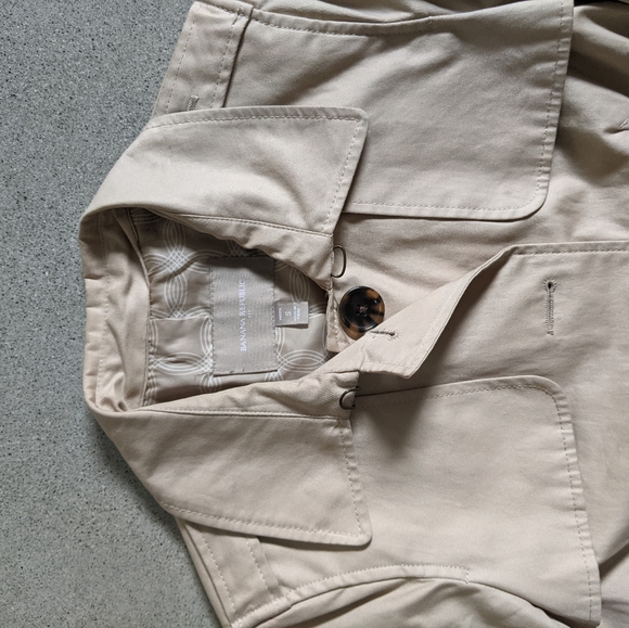 Banana Republic Trench Coat - Picture 11 of 11